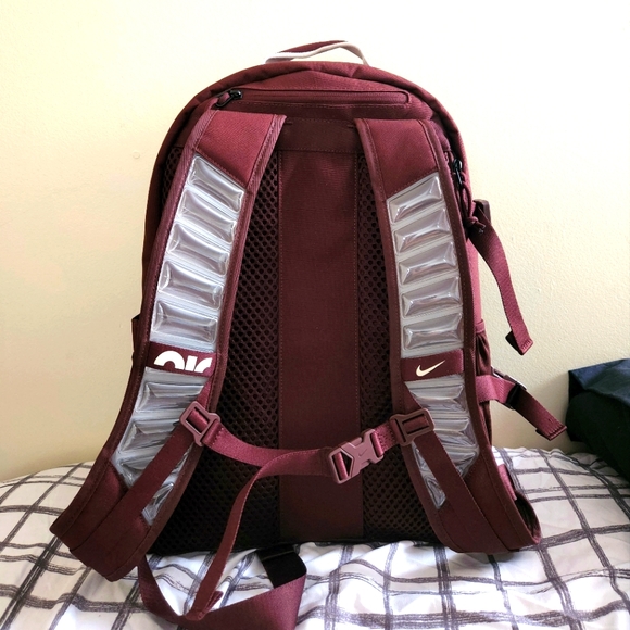 Maroon Nike Utility Training Backpack - Picture 7 of 7